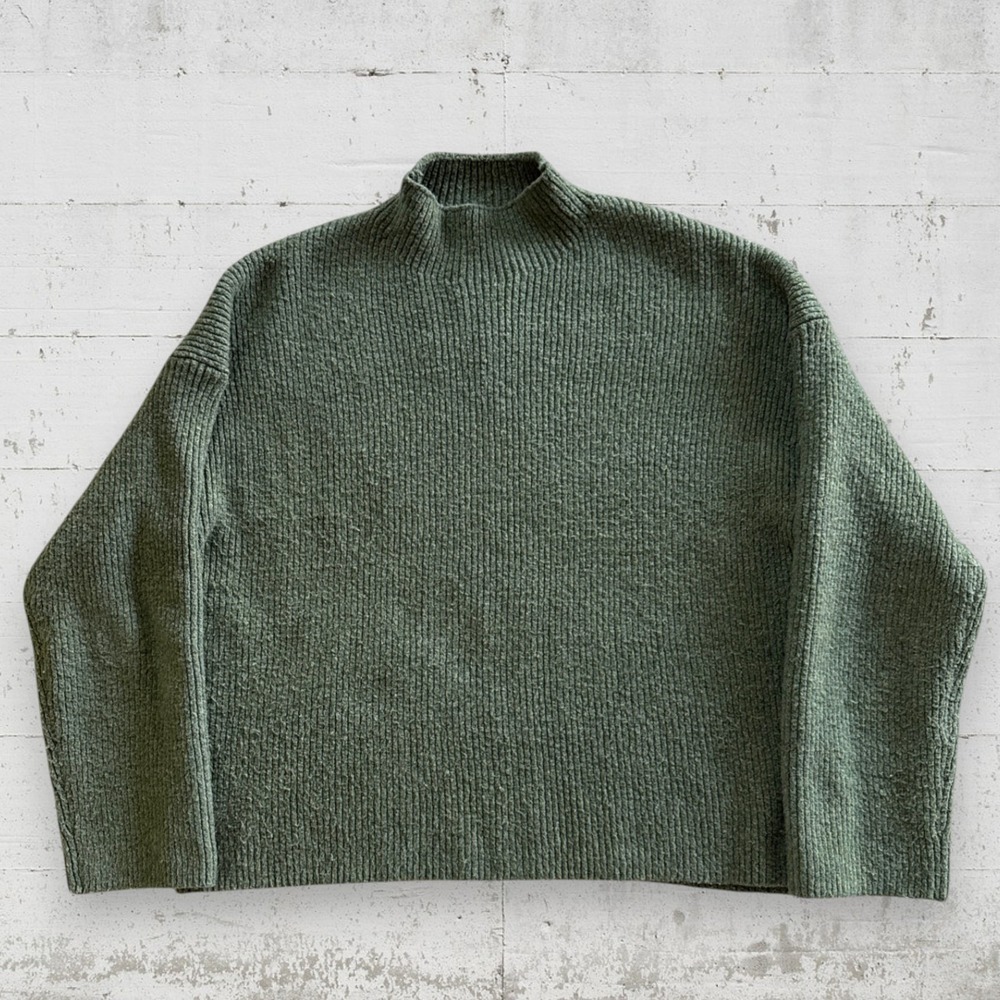 Abercrombie & Fitch Women's Long Sleeve Mock Neck Sweater Green Size M Boxy